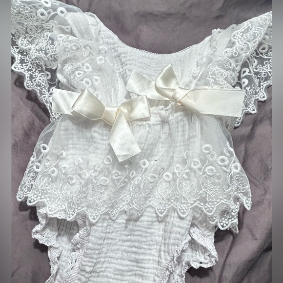 Baby Girl Lace Romper Boho - Picture 2 of 2